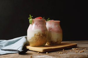 POSTRE DE YOGURT Y FRAMBUESA PROTEICO
