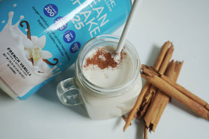 BATIDO PROTEICO DE CANELA Y CÚRCUMA (pre-entreno)