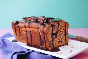 BUDÍN FIT DE FRESAS CON CHOCOLATE