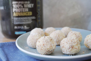 TRUFAS DE CHOCOLATE BLANCO Y ALMENDRAS