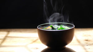 TEMPERATURA DE LAS COMIDAS Y PERMANENCIA GÁSTRICA