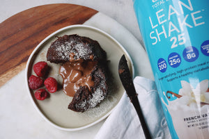 VOLCÁN DE CHOCOLATE FIT EN 1 MINUTO